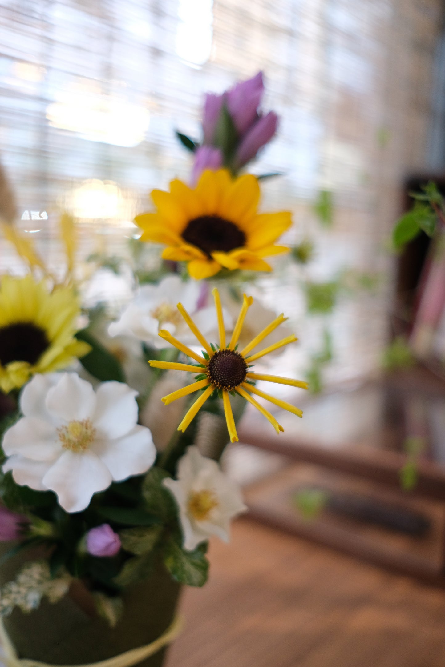 Seasonal flowers arrangement