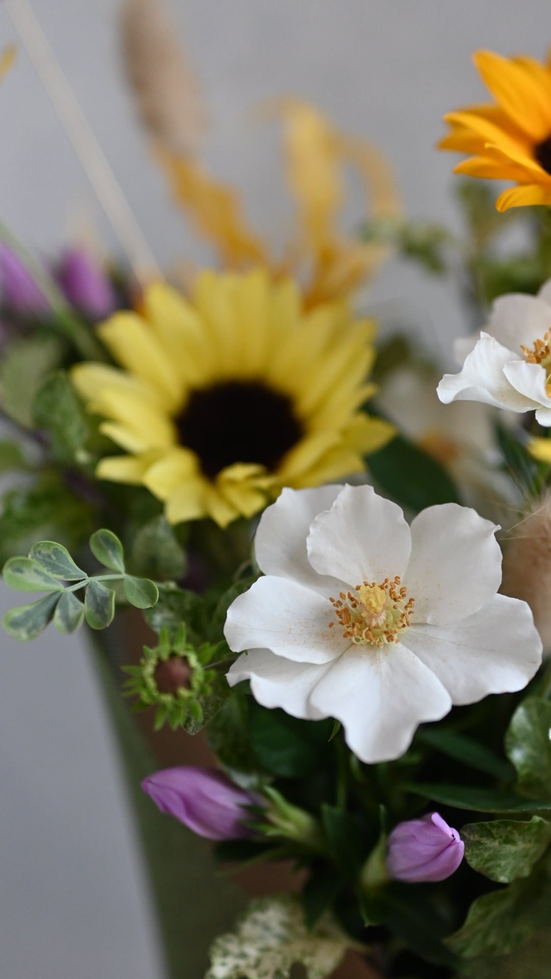 Seasonal flowers arrangement